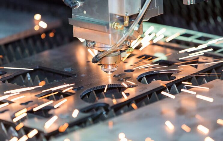 How Metal Cutting Supports the Construction Industry